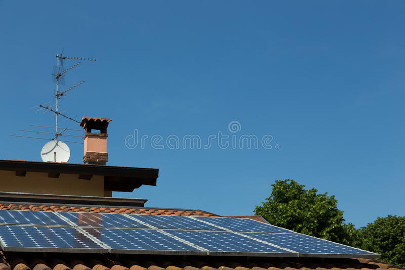 一代光伏巨头无锡尚德“卖身” 弘元绿能控股子公司拟牵头重整(图1)